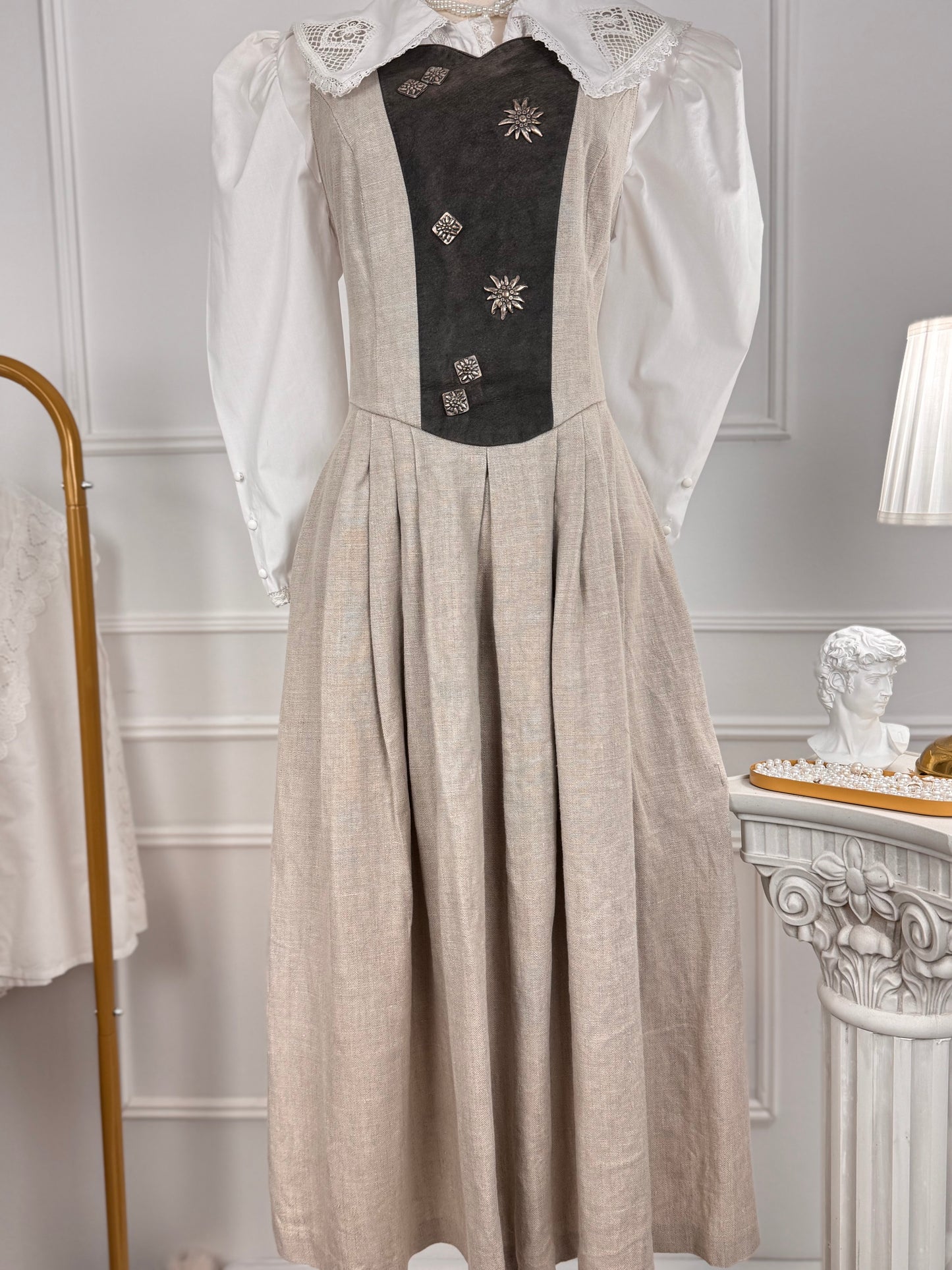 Rochie vintage din in
