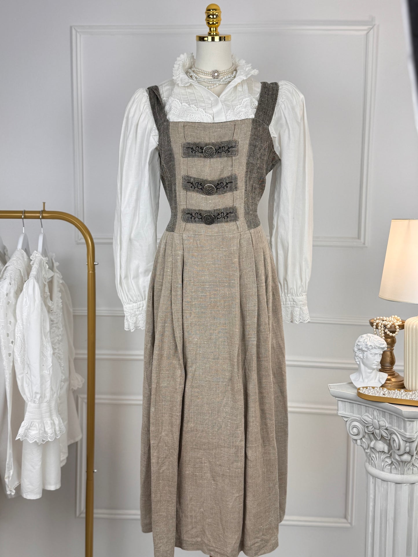 Rochie vintage din pânză de in