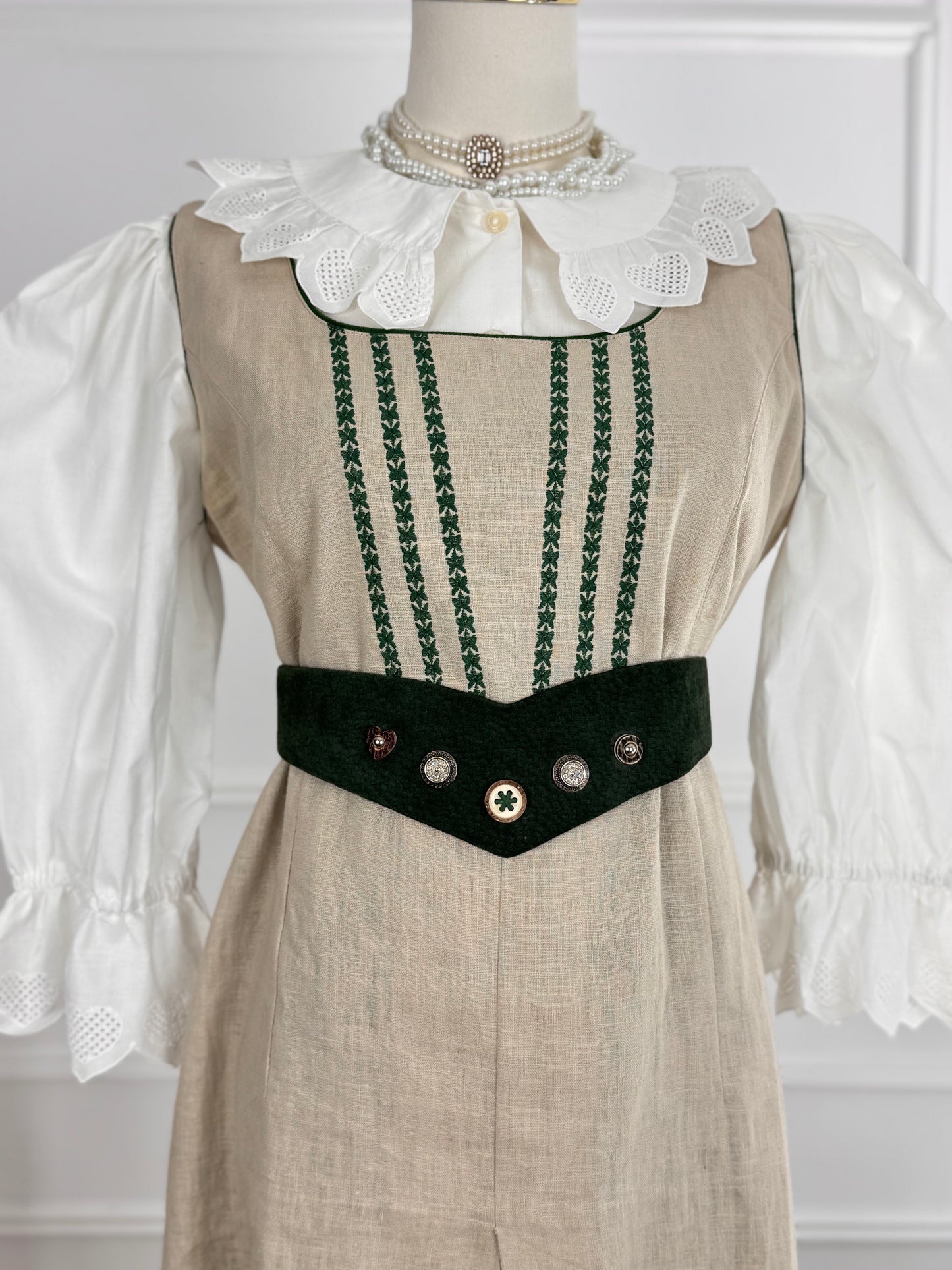 Rochie vintage din in