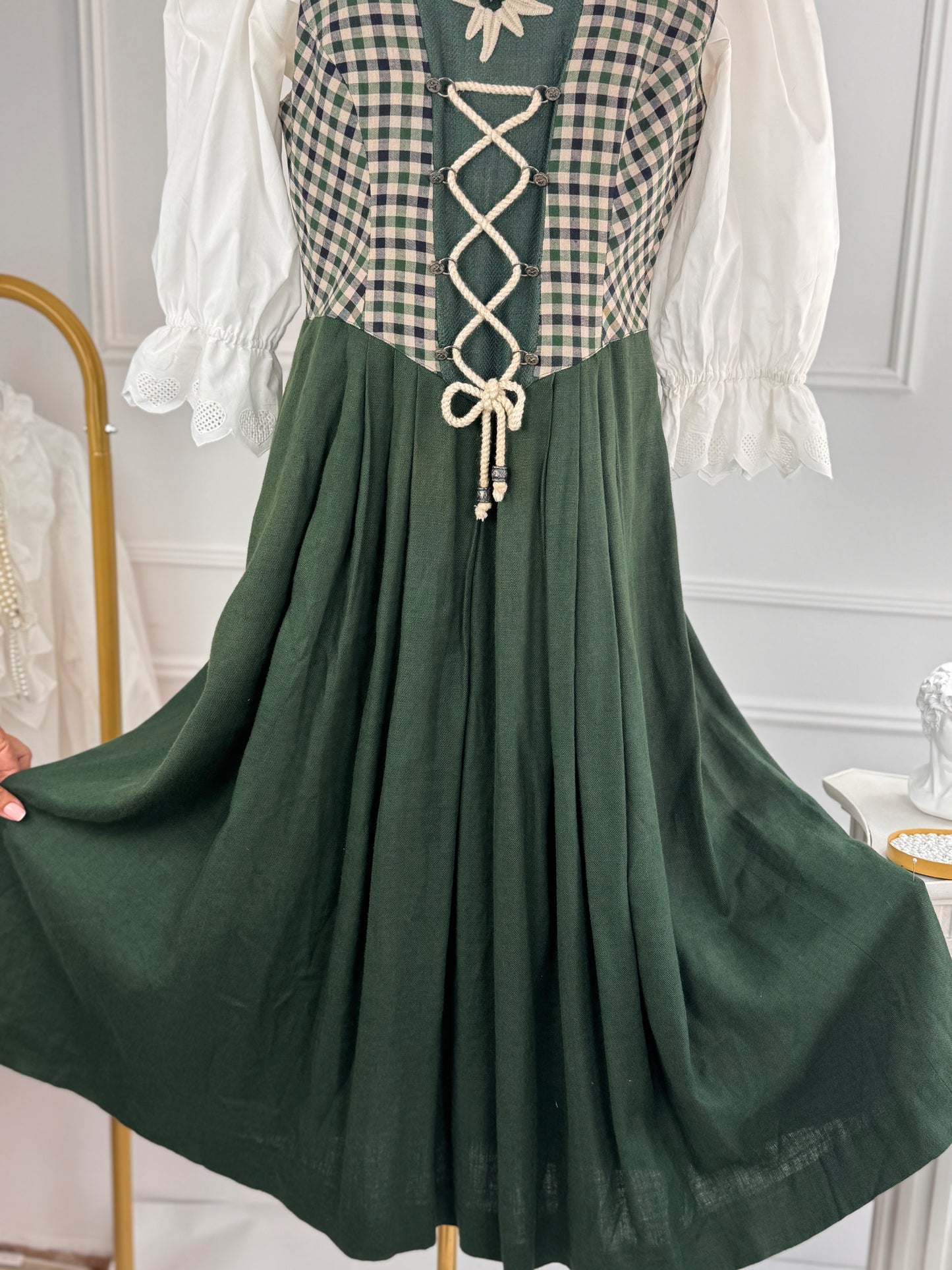 Rochie vintage din in