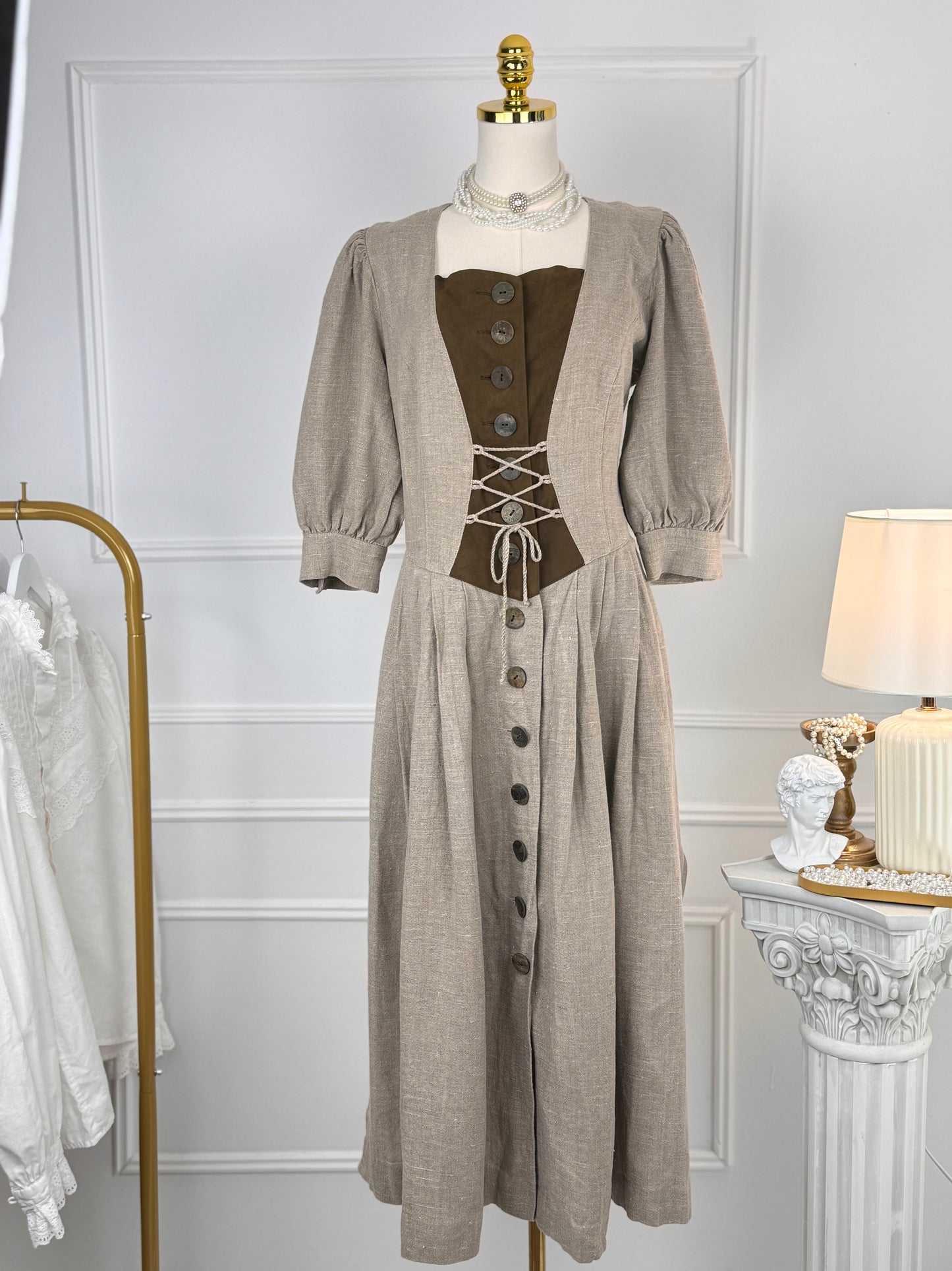 Rochie vintage spectaculoasă din pânză de in