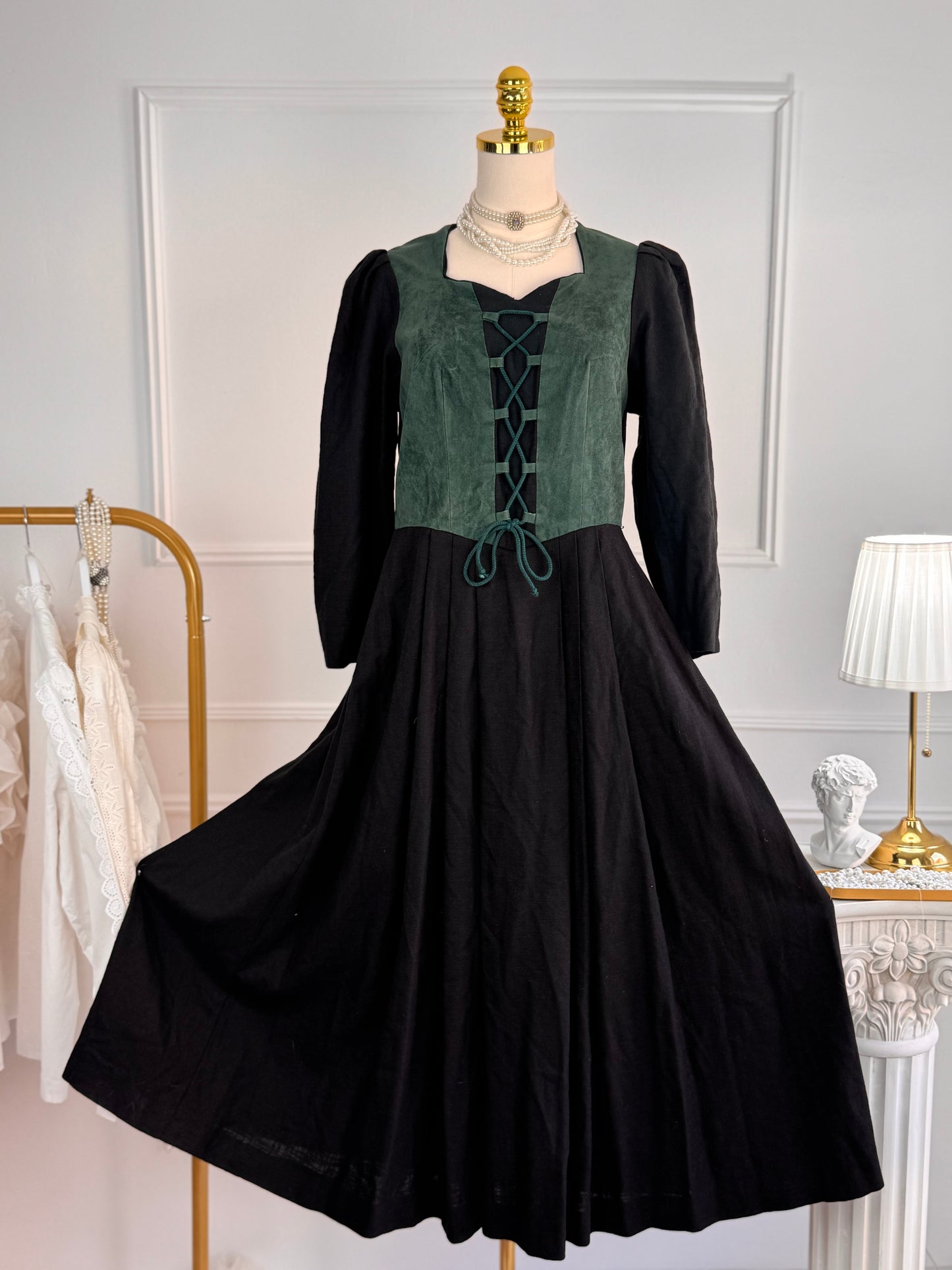 Rochie vintage din in