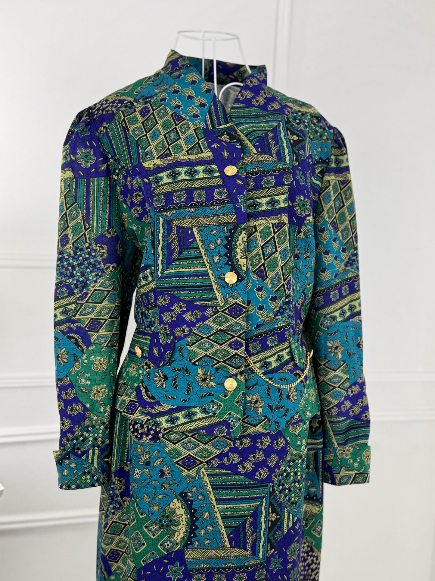Costum vintage cu fustă