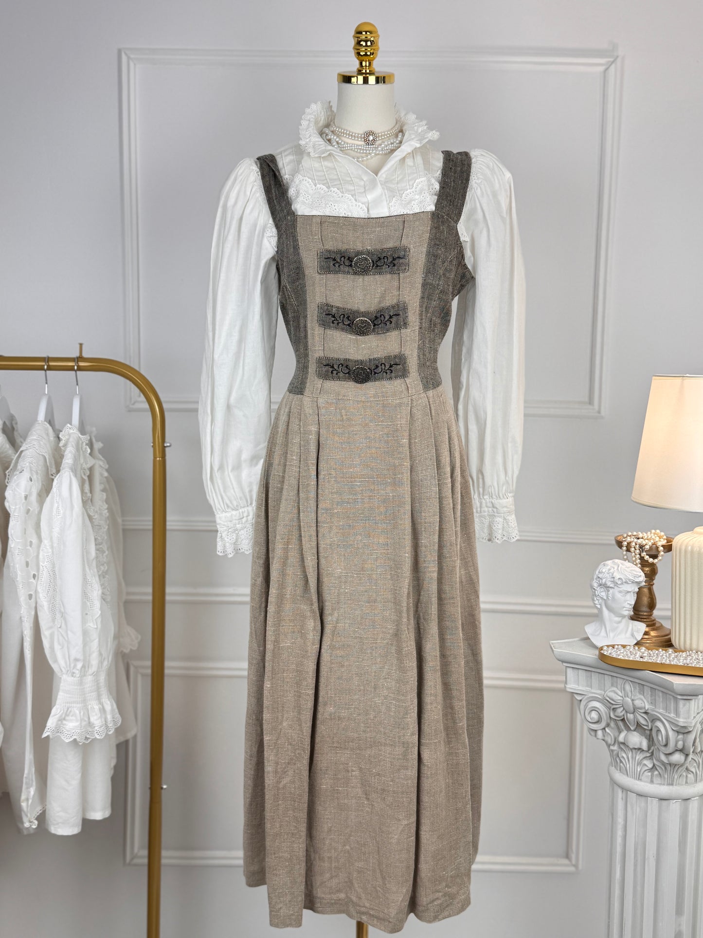 Rochie vintage din pânză de in