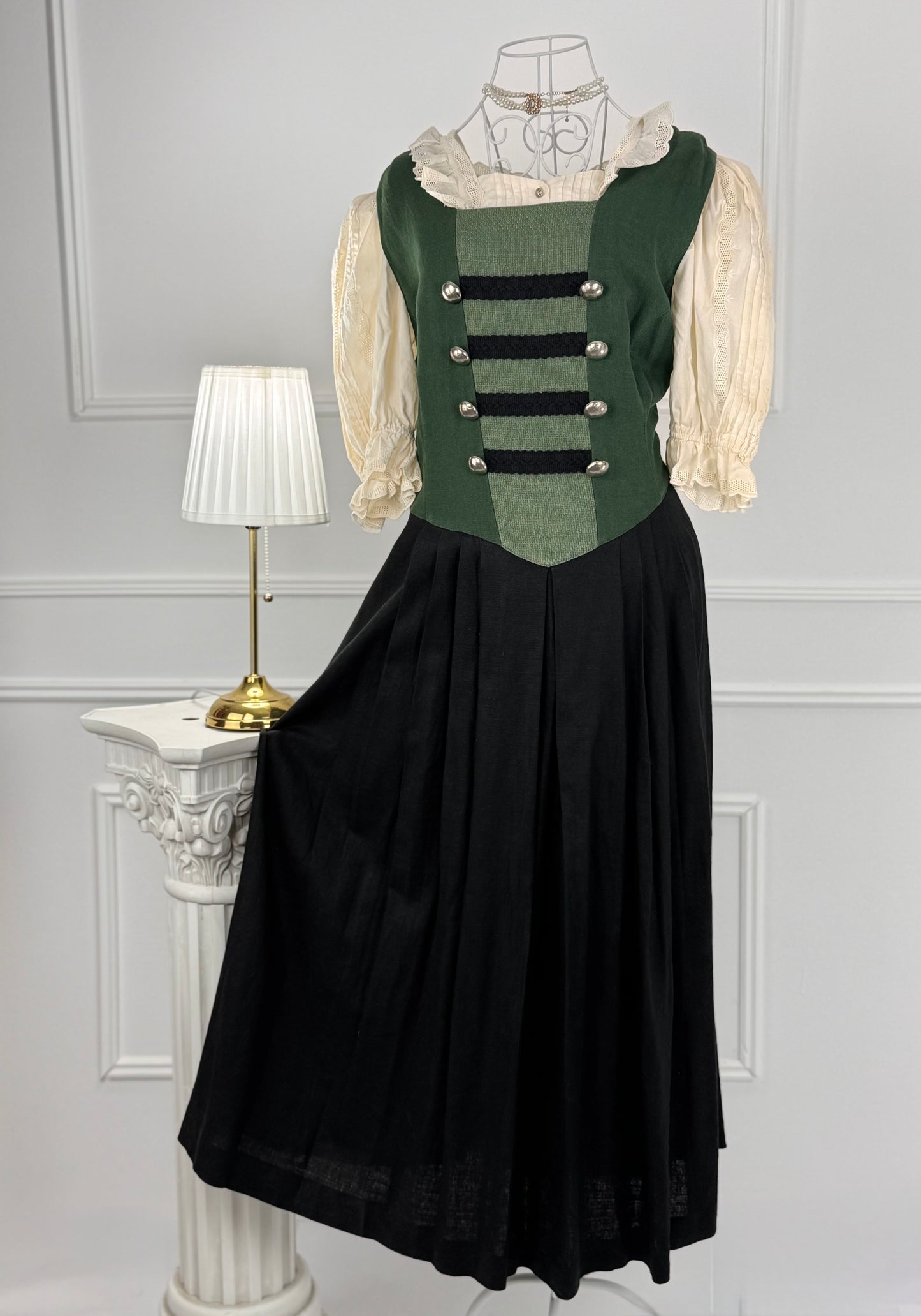 Rochie vintage din in