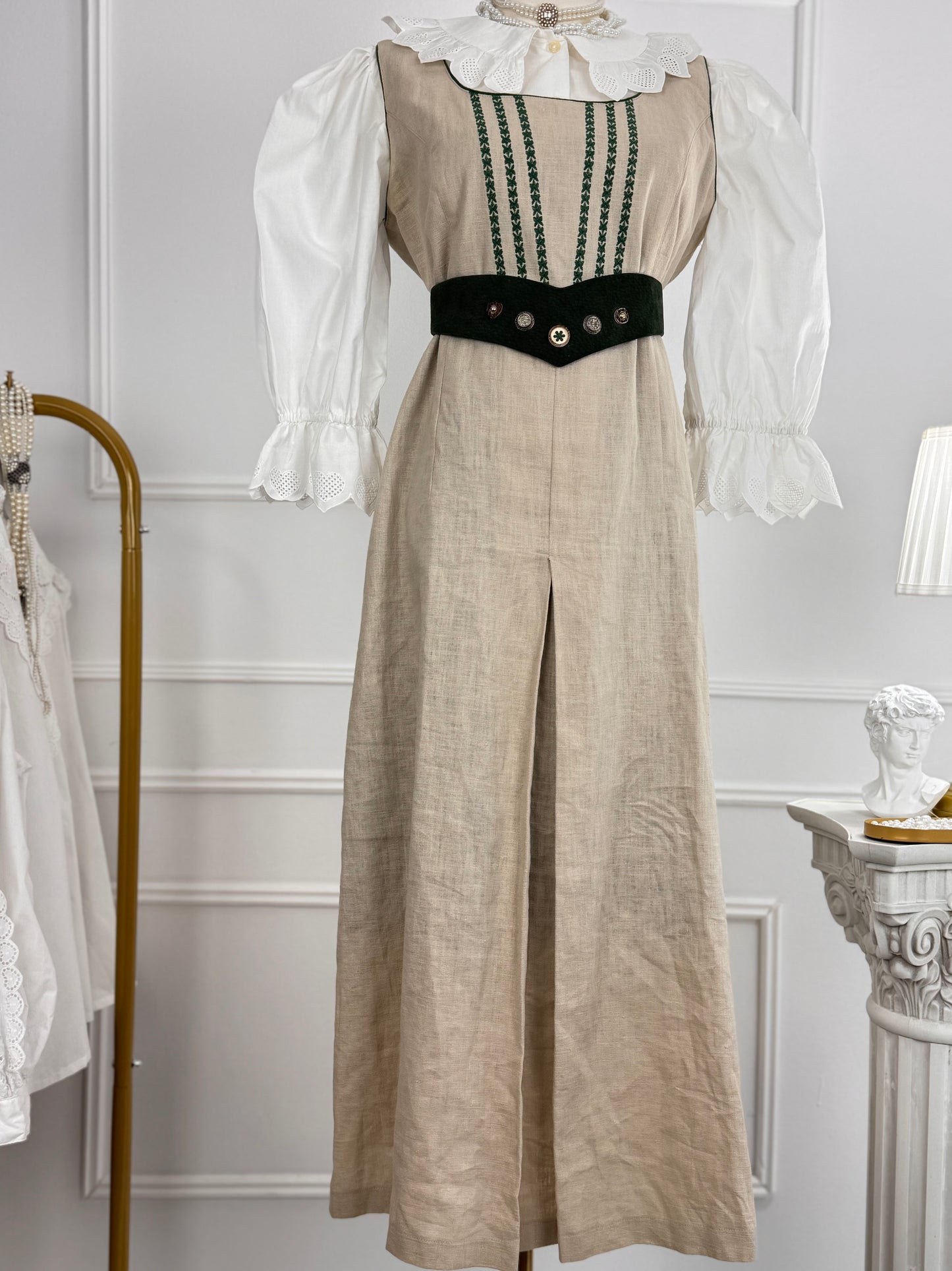 Rochie vintage din in