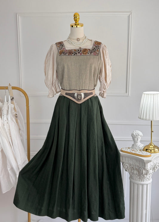 Rochie vintage - model tradițional