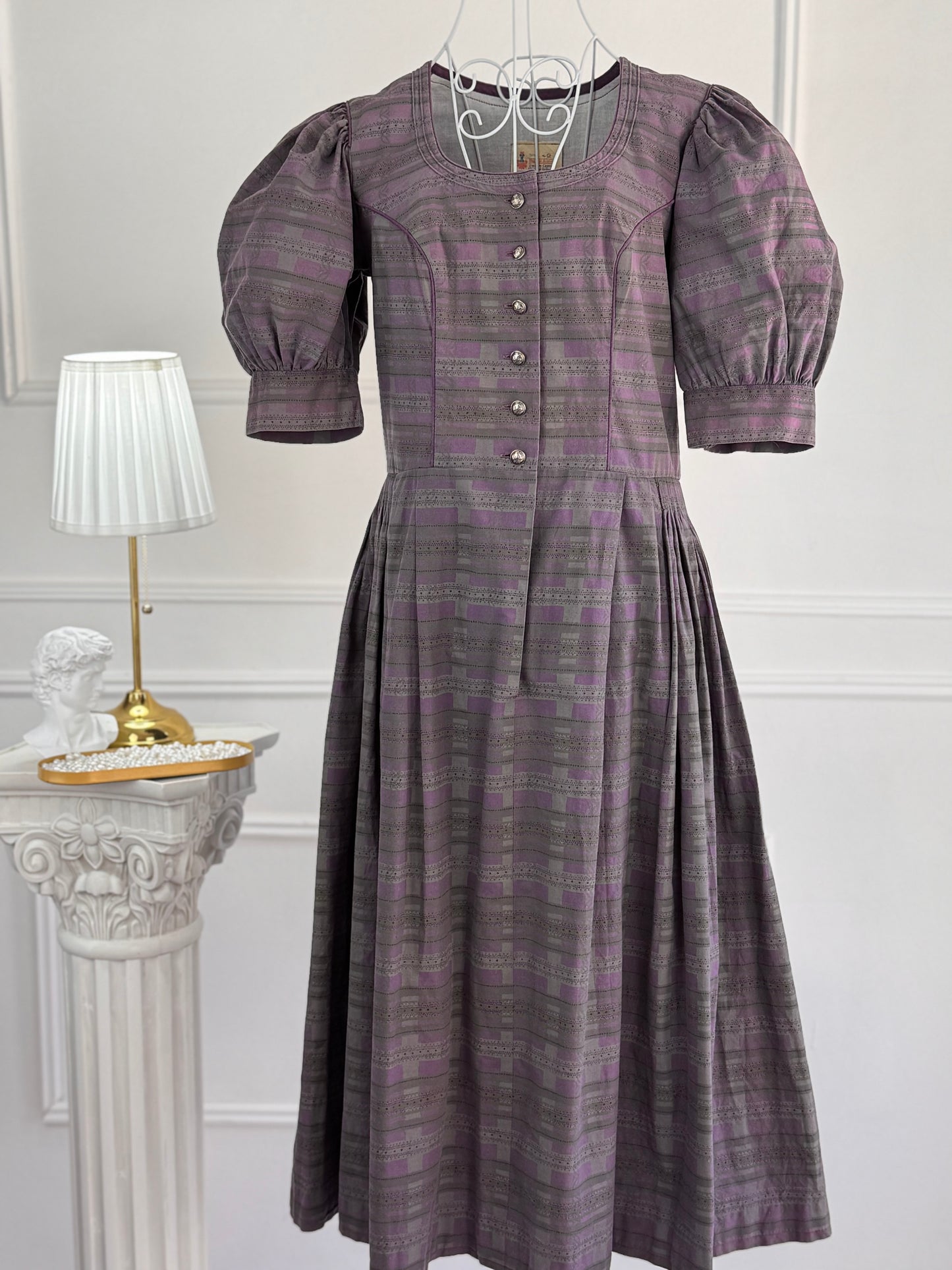 Rochie vintage cu mâneci bufante