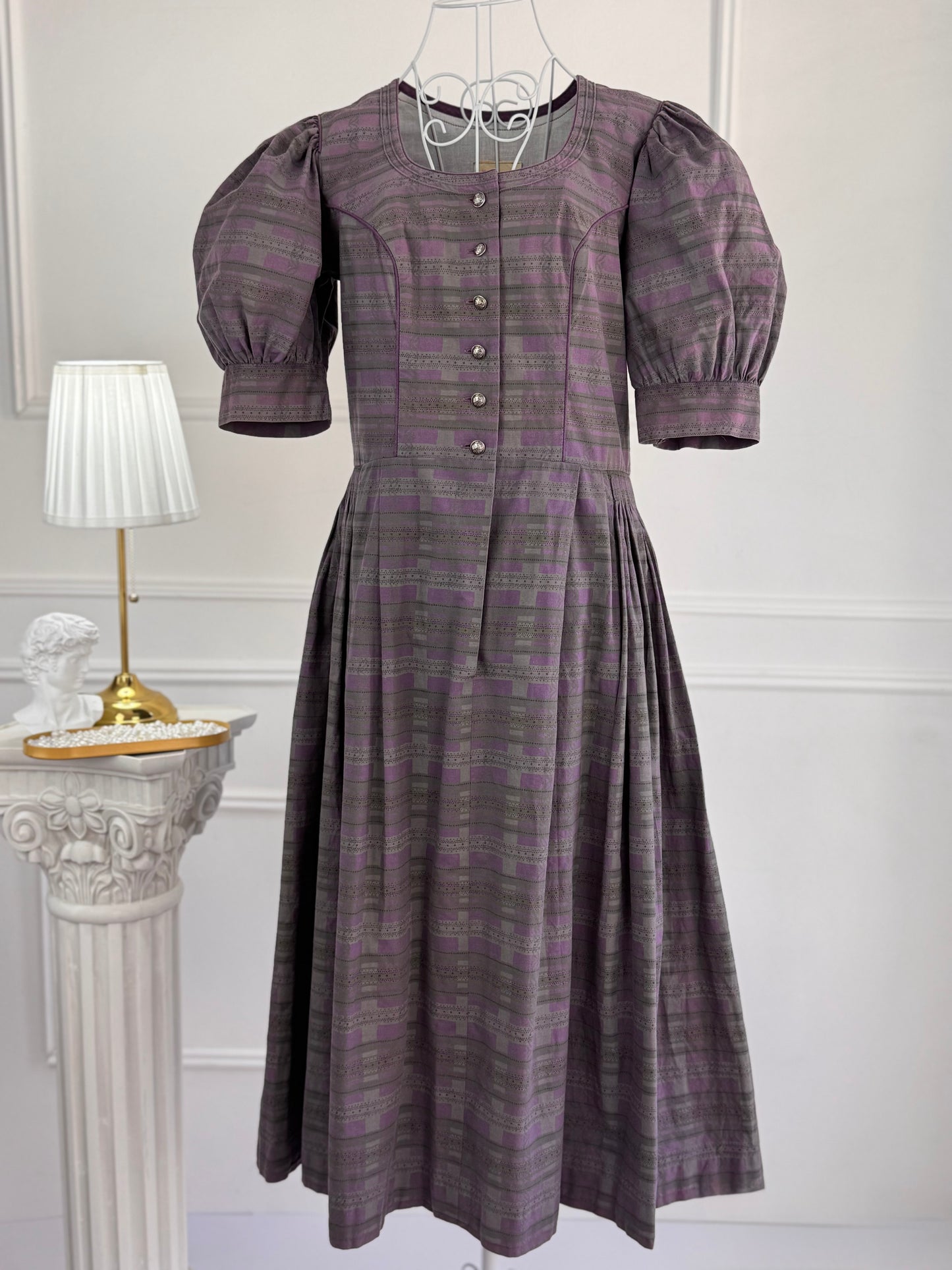 Rochie vintage cu mâneci bufante