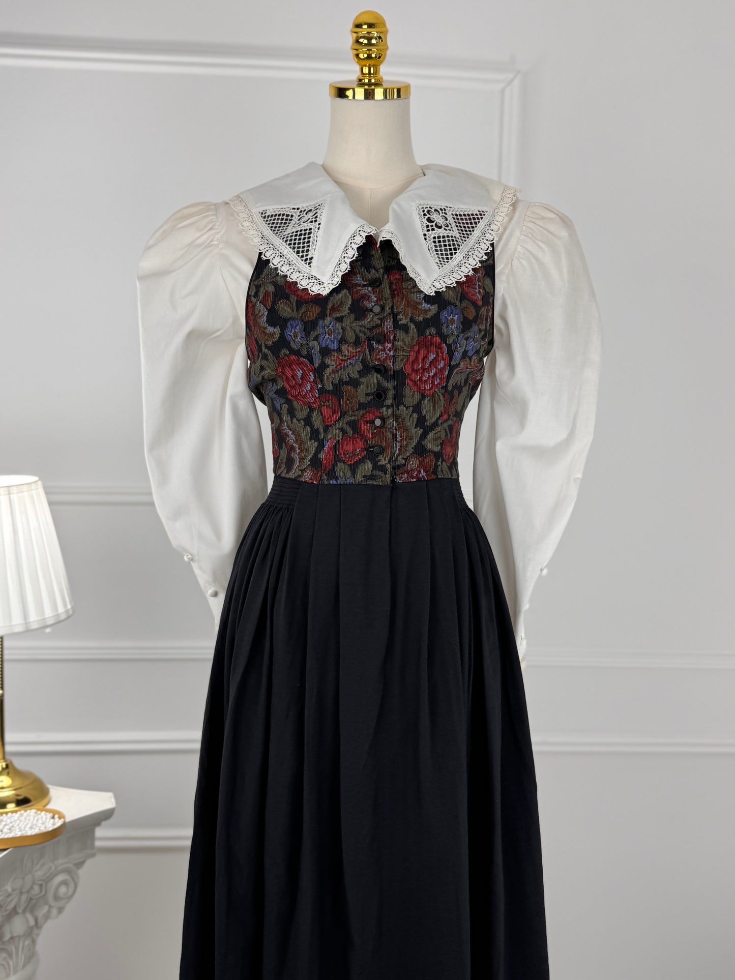 Rochie vintage cu nasturi