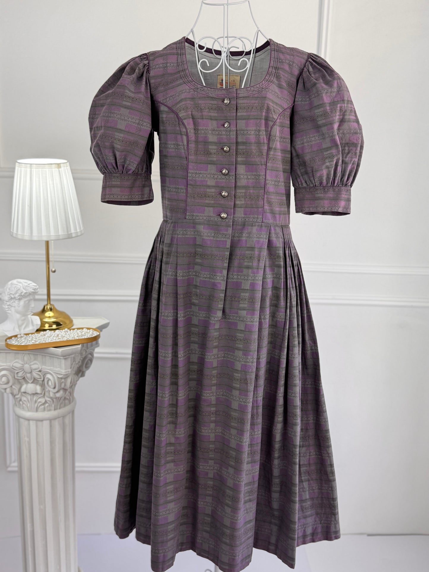 Rochie vintage cu mâneci bufante