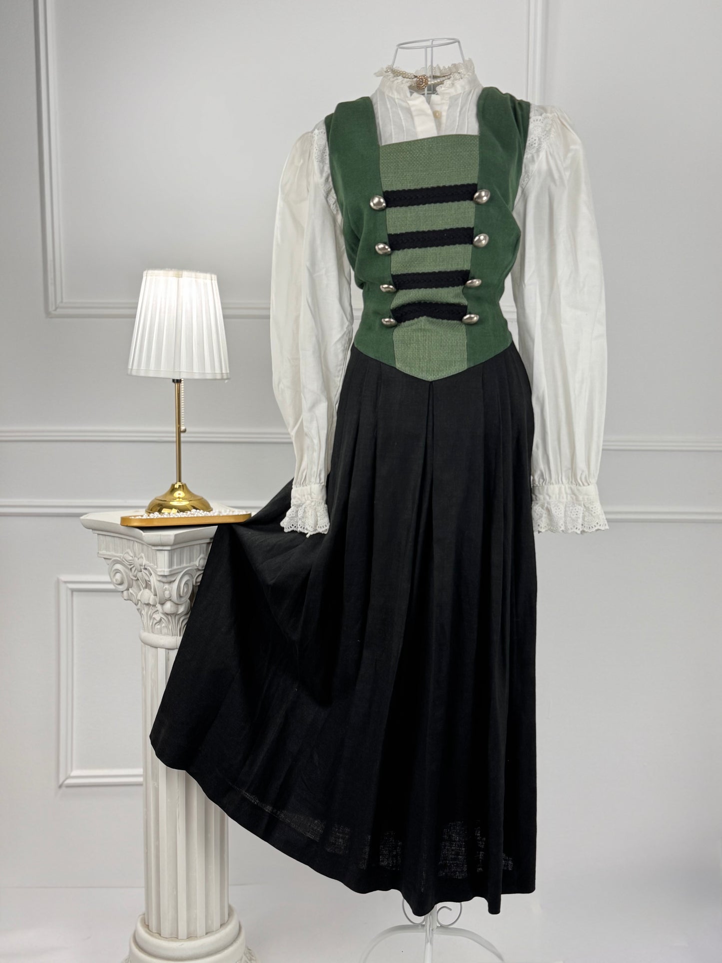 Rochie vintage din in