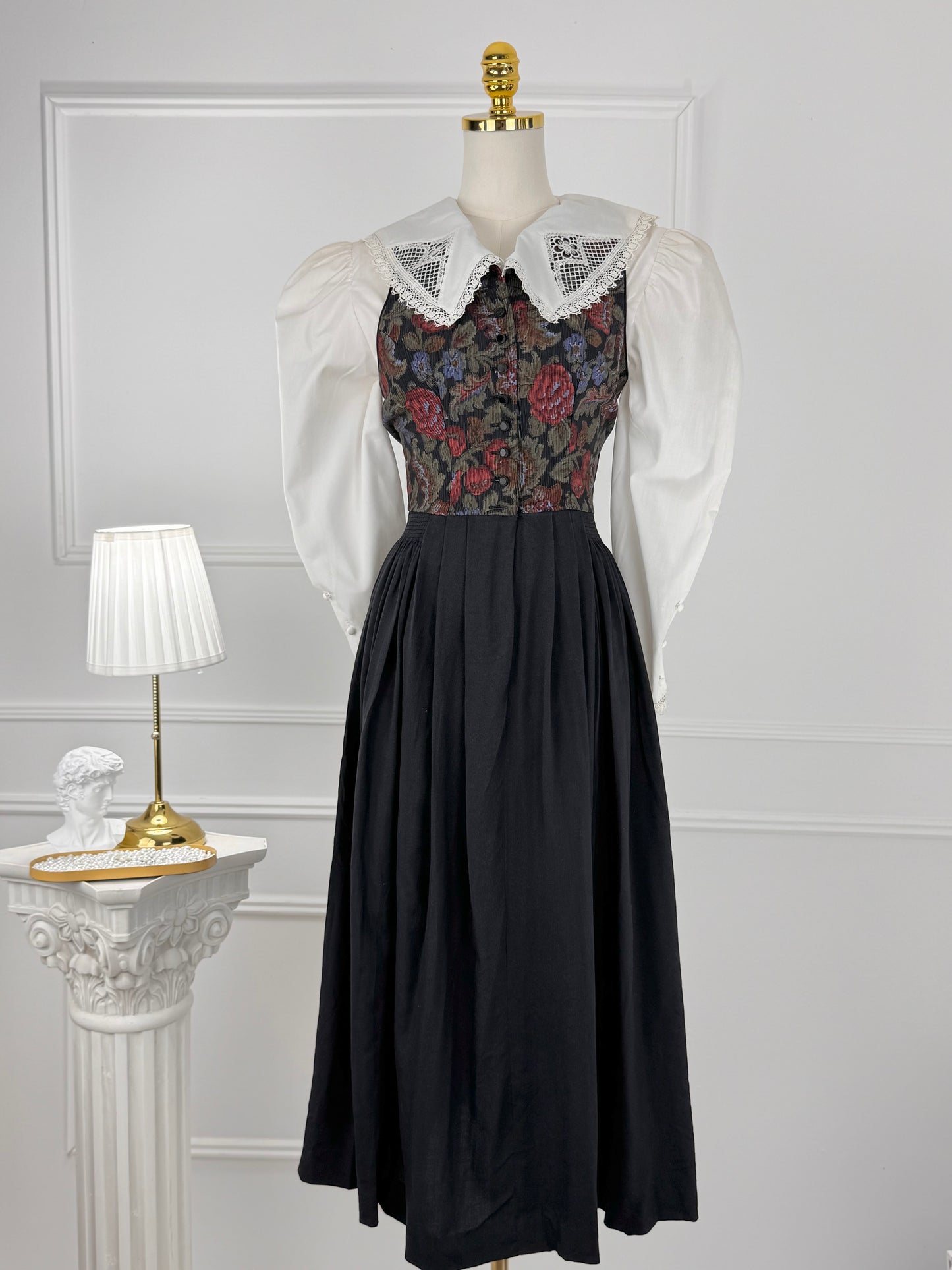 Rochie vintage cu nasturi