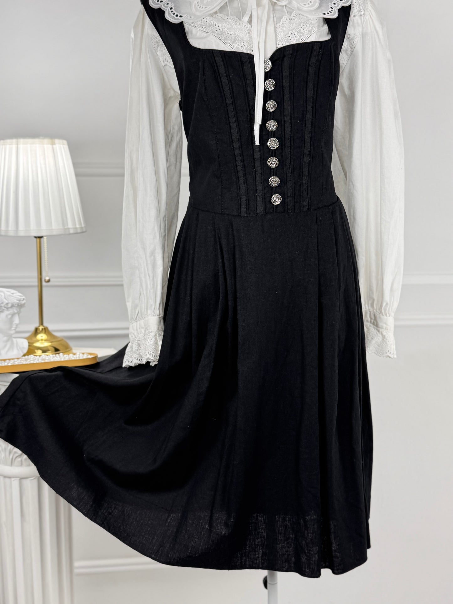 Rochie vintage din in