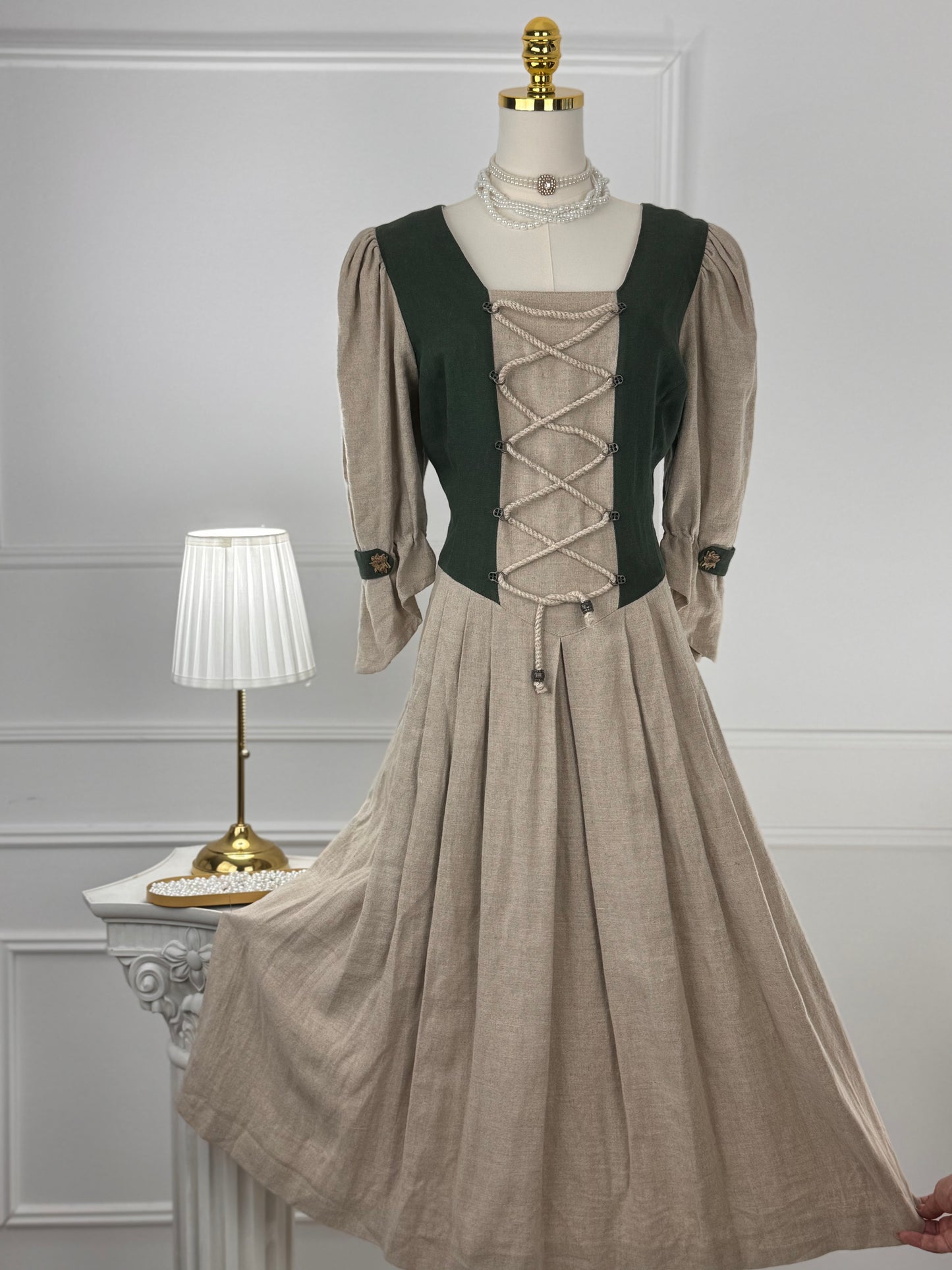 Rochie vintage din in